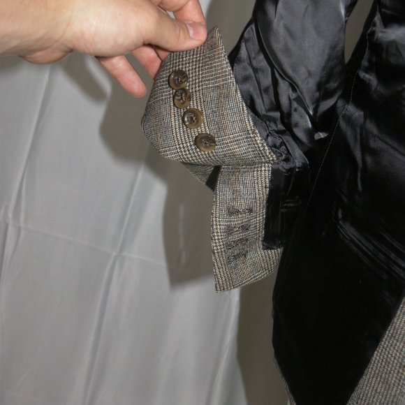 Fabrizio New York Taupe Plaid Three Button Suit 38R - Picture 11 of 13